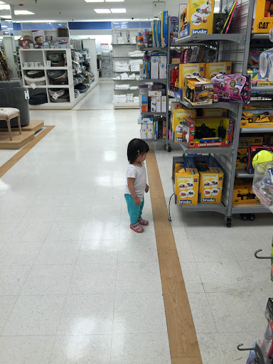 Shopping Mall «Merchants Walk Shopping Center», reviews and photos, 7580 W Broad St, Richmond, VA 23294, USA