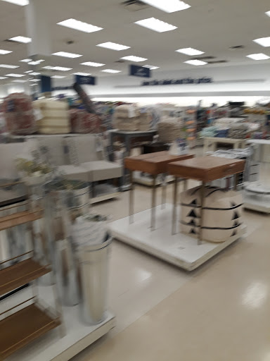 Department Store «Marshalls», reviews and photos, 2544 N Narragansett Ave, Chicago, IL 60707, USA