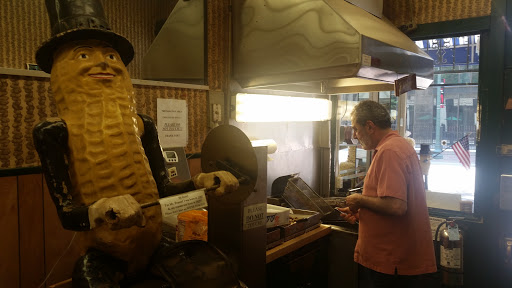 Nut Store «Peanut Shoppe Main Street», reviews and photos, 24 S Main St, Memphis, TN 38103, USA