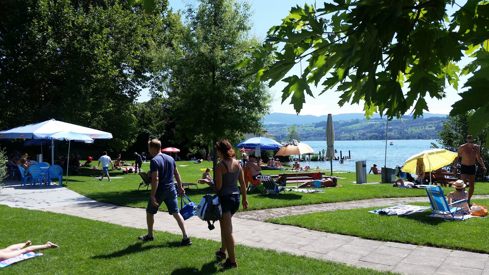 Foto av Strandbad Landeli med turkos rent vatten yta