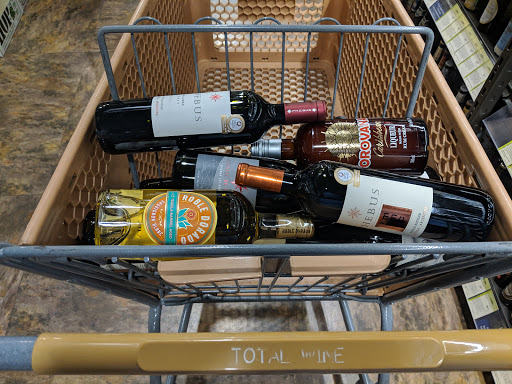 Wine Store «Total Wine & More», reviews and photos, 2224 E Williams Field Rd, Gilbert, AZ 85295, USA