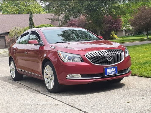 United Auto Wash en Akron