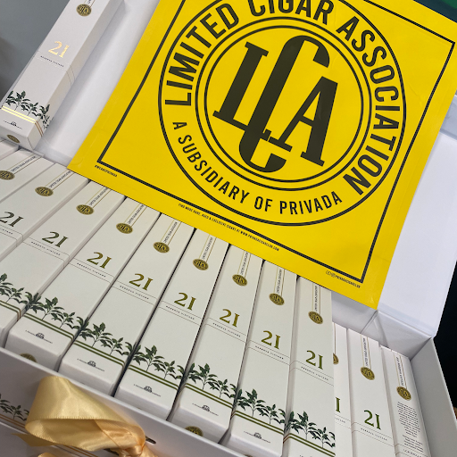 Cigar Shop «Three Js Cigar Davie», reviews and photos, 8250 Griffin Rd, Davie, FL 33328, USA