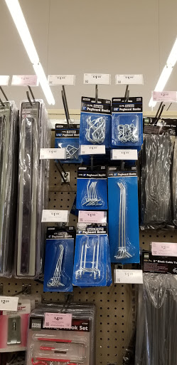 Hardware Store «Harbor Freight Tools», reviews and photos, 151 12th Ave SE STE 160, Norman, OK 73071, USA