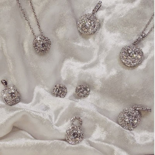 Jewelry Store «Jewelry Gallery of Oyster Bay», reviews and photos, 90 South St, Oyster Bay, NY 11771, USA