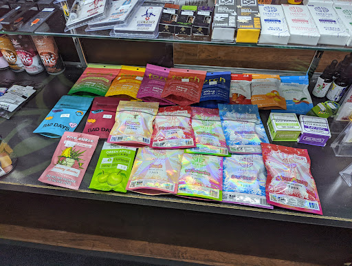 Vaporizer Store «Green Gorilla Smoke & Vape Shop», reviews and photos, 7006 University Ave #8, Lubbock, TX 79413, USA