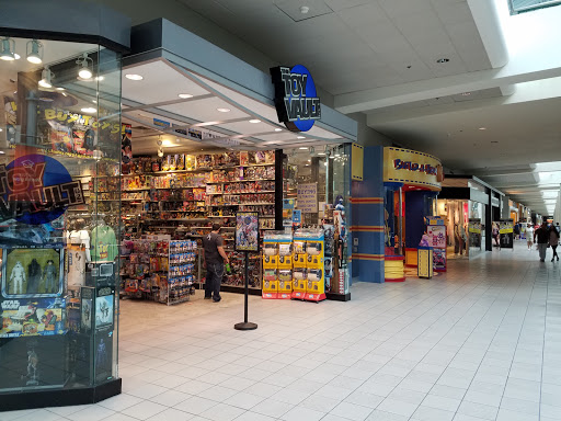 Shopping Mall «Emerald Square», reviews and photos, 999 S Washington St, North Attleborough, MA 02760, USA