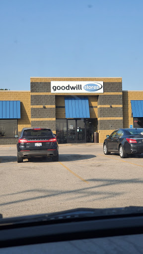 Thrift Store «Goodwill Store and Donation Center», reviews and photos, 1484 E Ellis Rd, Norton Shores, MI 49444, USA