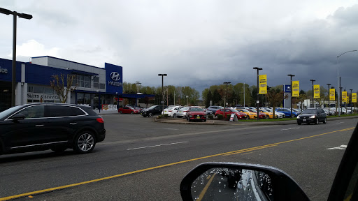 Hyundai Dealer «Korum Hyundai», reviews and photos, 111 River Rd, Puyallup, WA 98371, USA