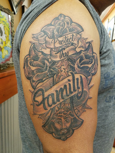 Tattoo Shop «Eternal Tattoos Inc», reviews and photos, 27590 Plymouth Rd, Livonia, MI 48150, USA