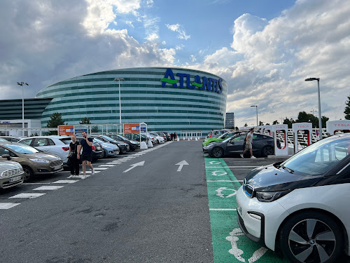 Tesla Supercharger à Saint-Herblain