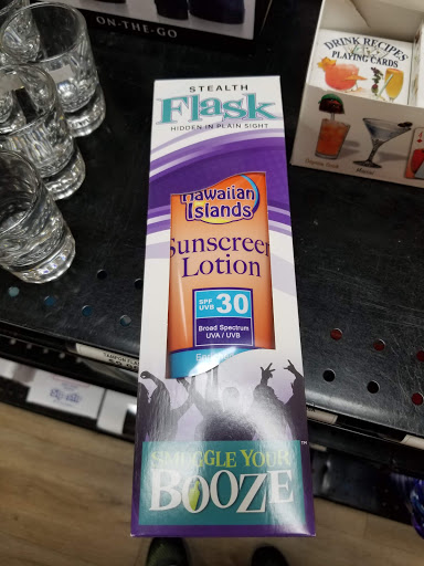 Liquor Store «Milwaukie Liquor Store», reviews and photos, 10804 SE Oak St, Milwaukie, OR 97222, USA