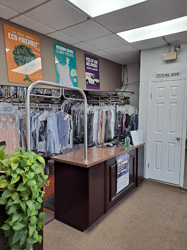 Dry Cleaner «Crystal Cleaners Inc», reviews and photos, 1 New Haven Ave, Derby, CT 06418, USA