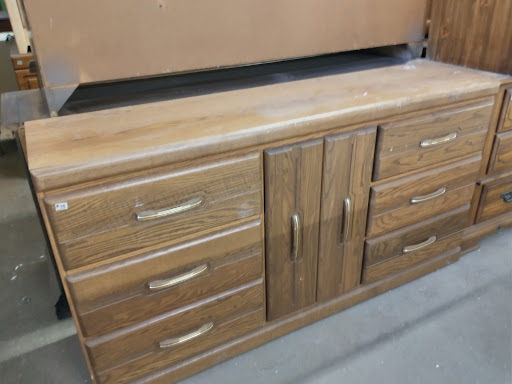 Used Furniture Store «C&D Second Chance», reviews and photos, 201 N Poplar Ave, Sanford, FL 32771, USA