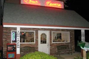 Auburn's Town Tavern image