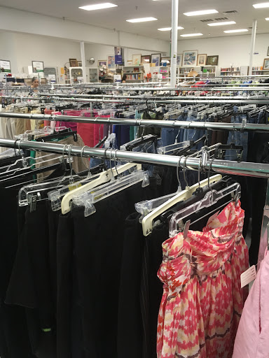 Thrift Store «Humane Society Thrift Store», reviews and photos, 4445 20th St, Vero Beach, FL 32966, USA