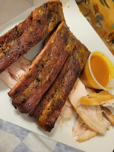 Barbecue Restaurant «Bradford BBQ Restaurant, Taproom, & Growler Bar», reviews and photos, 2220 Nicholasville Rd #101, Lexington, KY 40503, USA