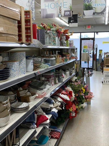 Discount Store «Dollar General», reviews and photos, 859 Nazareth Pike, Nazareth, PA 18064, USA