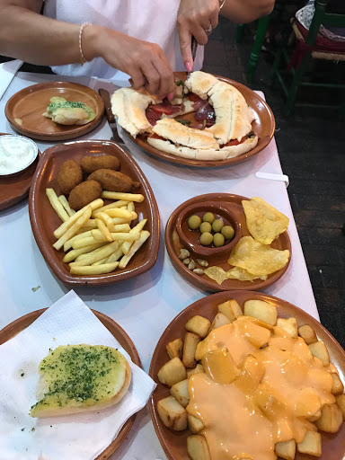 Restaurante La Taberna - C. Juan de la Cierva, 22, 29780 Nerja, Málaga