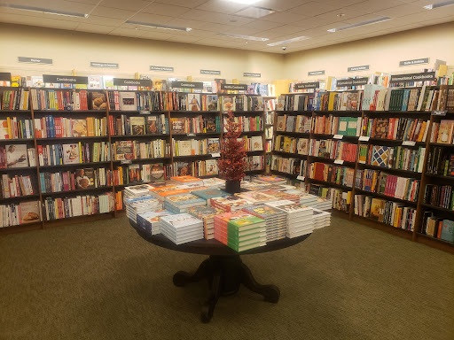 Book Store «Barnes & Noble», reviews and photos, 7227 SW Bridgeport Rd, Tigard, OR 97224, USA