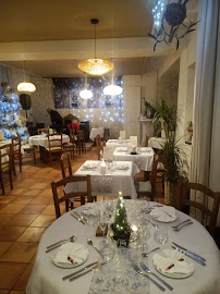 Atmosphère du Restaurant français Restaurant le Presbytère à Épargnes - n°2