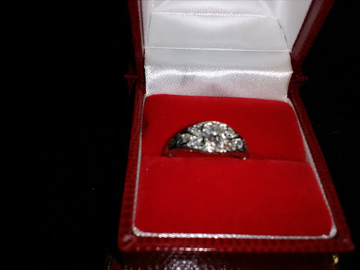 Watch Repair Service «Anderson Jewelers», reviews and photos, 457 SW Madison Ave, Corvallis, OR 97333, USA