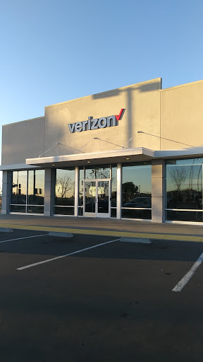 Cell Phone Store «Verizon», reviews and photos, 1189 Admiral Callaghan Ln, Vallejo, CA 94591, USA