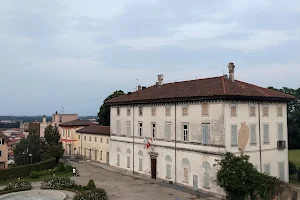 Villa Oliva image