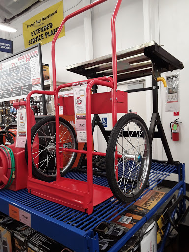 Hardware Store «Harbor Freight Tools», reviews and photos, 1349 N Blackstone Ave, Fresno, CA 93703, USA