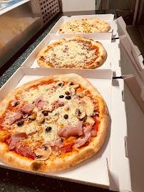 Photos du propriétaire du Pizzas à emporter Snowdi Pizza à Le Dévoluy - n°2