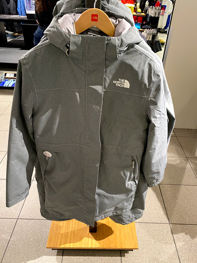 Clothing Store «The North Face», reviews and photos, 1245 Worcester St, Natick, MA 01760, USA