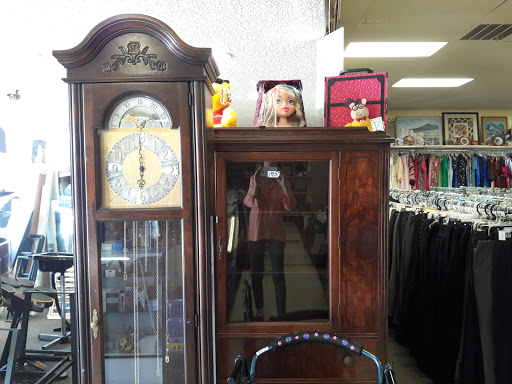 Thrift Store «Community Thrift Store», reviews and photos, 3237 E Florence Ave, Huntington Park, CA 90255, USA
