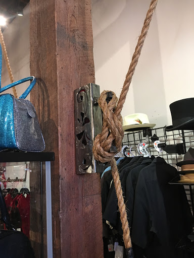 Boutique «Vintage Alley», reviews and photos, 1037 B St, Hayward, CA 94541, USA
