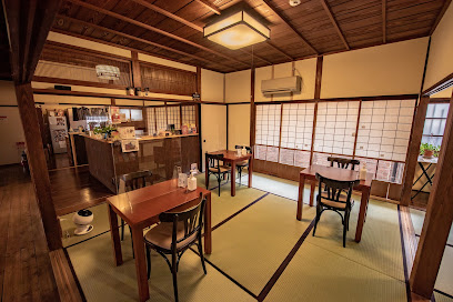 Koiカフェ ゆうすい館 ～鯉の泳ぐまちカフェ～