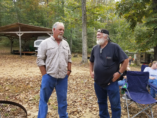 Cabin Rental Agency «Dixieland Cabins», reviews and photos, 1613 Donelson Pkwy, Dover, TN 37058, USA