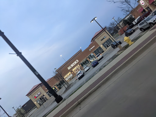 Book Store «Half Price Books», reviews and photos, 31 Orland Square Dr, Orland Park, IL 60462, USA