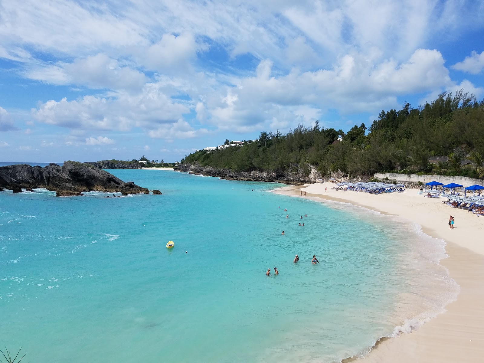 Foto af East Whale Bay Beach med lige kyst