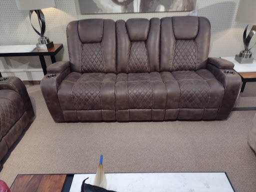 Furniture Store «Value City Furniture», reviews and photos, 1000 Hylan Dr #206, Rochester, NY 14623, USA