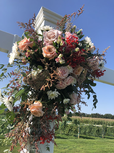 Florist «Cottage Garden Floral», reviews and photos, 2026 Rose Ct, La Crosse, WI 54603, USA