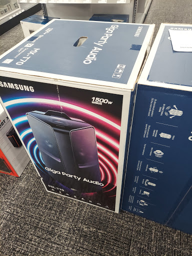 Electronics Store «Best Buy», reviews and photos, 12410 St Charles Rock Rd, Bridgeton, MO 63044, USA