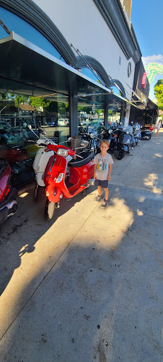 Motor Scooter Dealer «Vespa of Sherman Oaks», reviews and photos, 13629 Ventura Blvd, Sherman Oaks, CA 91423, USA