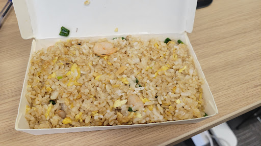 董師傅炒飯牛肉麵