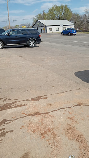 Lobos Tire and Wheel en Shawnee