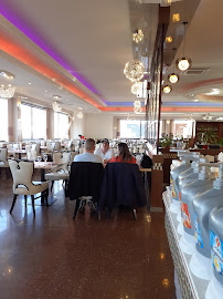 Atmosphère du Royal Wok, restaurant asiatique, japonais, grillade, fruits de mer à Montluçon - n°9