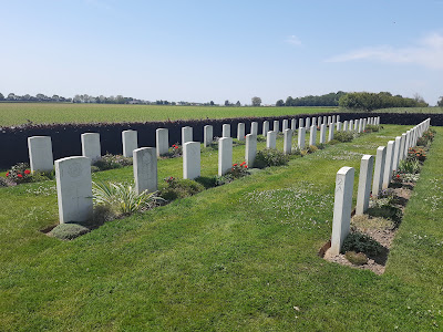 cimetière militaire de Secqueville-en-Bessin à Rots