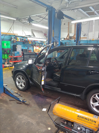 Auto Repair Shop «R and IK Auto Repair Shop», reviews and photos, 921 Montgomery St, Jersey City, NJ 07306, USA