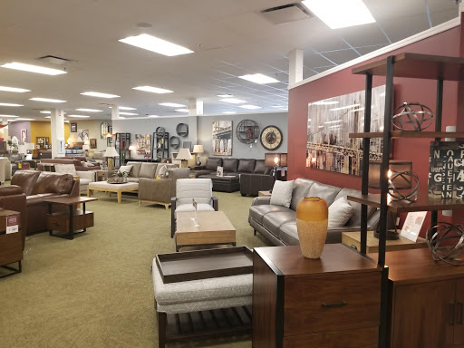 Furniture Store «Raymour & Flanigan Furniture and Mattress Store», reviews and photos, 2795 Richmond Ave, Staten Island, NY 10314, USA