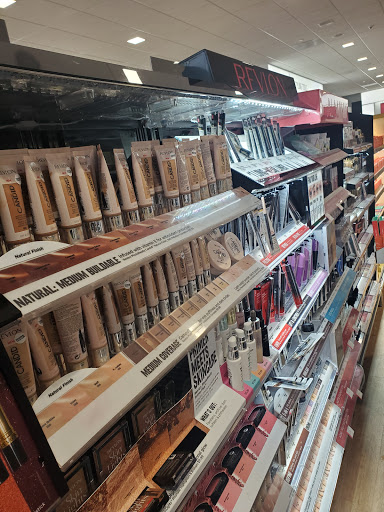 Hair Salon «Ulta Beauty», reviews and photos, 2130 Mall Rd, Newark, DE 19702, USA