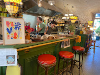 Atmosphère du Restaurant Maison Bleue cafe et coworking à Lablachère - n°20
