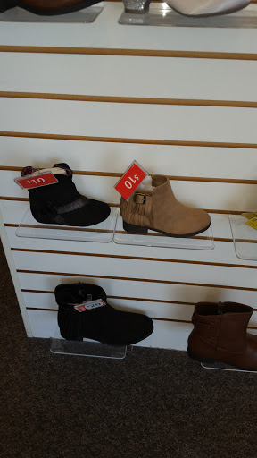 Shoe Store «Payless ShoeSource», reviews and photos, 4395 Wade Green Rd, Kennesaw, GA 30144, USA